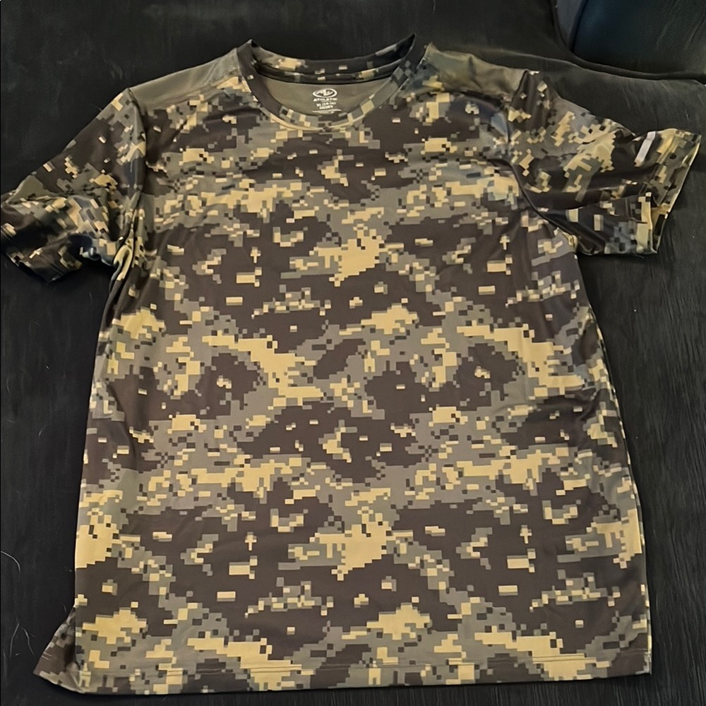 Athletic Works Black and Green Camo Tee